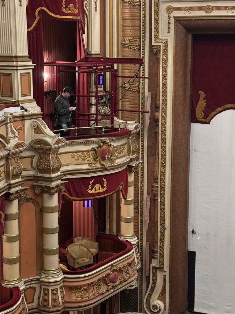 WiFi Survey in a theatre